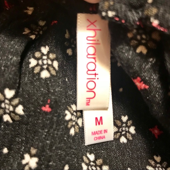 Xhilaration Off the shoulder crop top - Picture 4 of 5